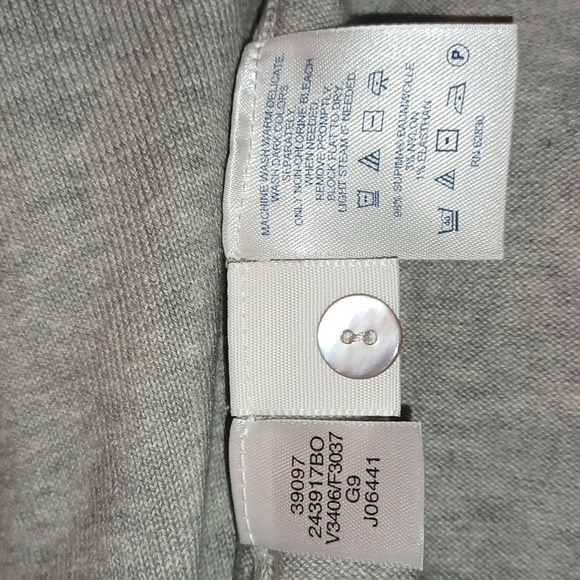 Lands' End gray crew neck cardigan szM - Picture 3 of 3